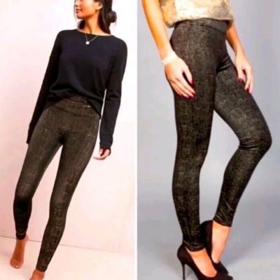 Spanx Leggings Size Small Velvet Shine Leggings Black/gold